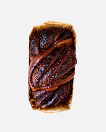 Babka curmale și caramel (450g)